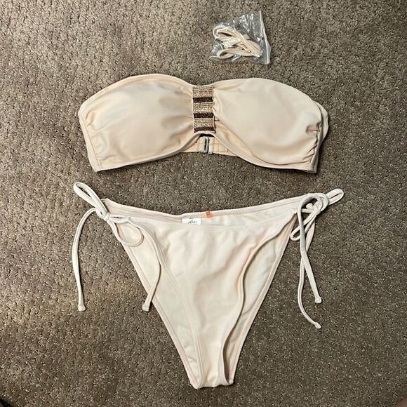 Forever 21 Nude beaded detail bandeau bikini. size L, NEW - Picture 2 of 4